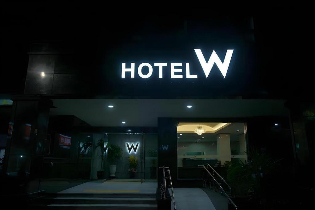 Hotel W Shinג'גו מראה חיצוני תמונה