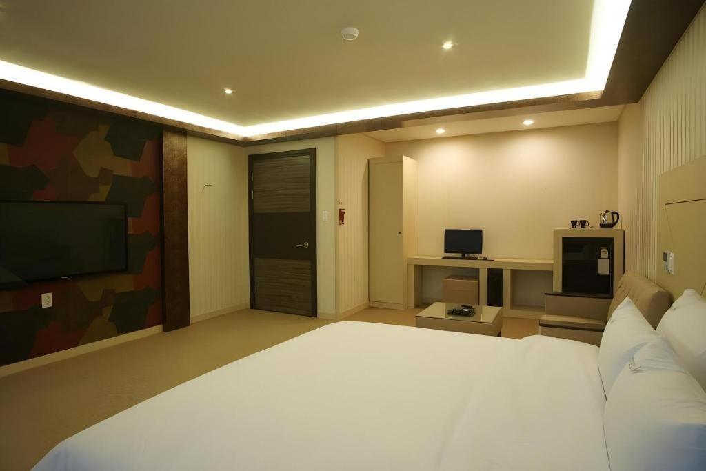 Hotel W Shinג'גו מראה חיצוני תמונה